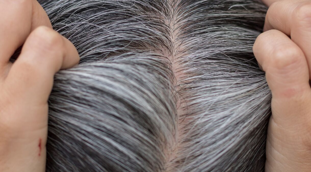 cheveux-gris