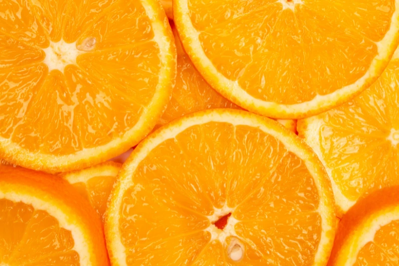 Les 3 vitamines pour lutter contre les taches brunes